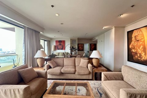 Кондоминиум с 2 спальнями в Кхлонг Сане, Бангкок, Таиланд № 154610 - фото 3