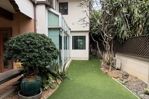 Дом в Лат Пхрау, Бангкок, Таиланд с 5 спальнями  № 144825 - фото 3