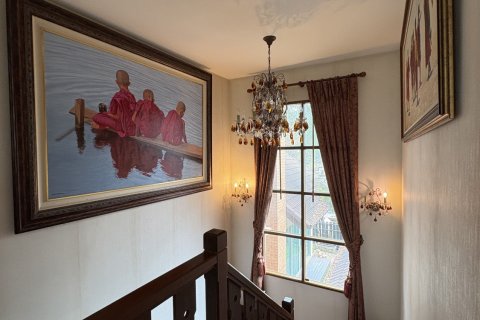 Дом в Лат Пхрау, Бангкок, Таиланд с 5 спальнями  № 144825 - фото 4