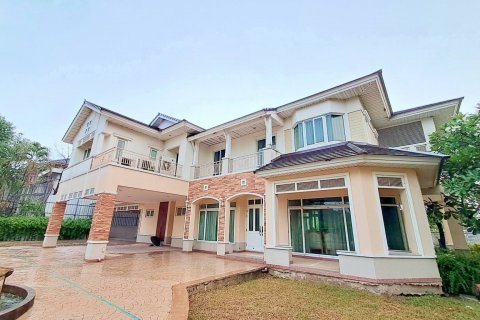 Вилла в Минбури, Бангкок, Таиланд с 4 спальнями  № 144824 - фото 2