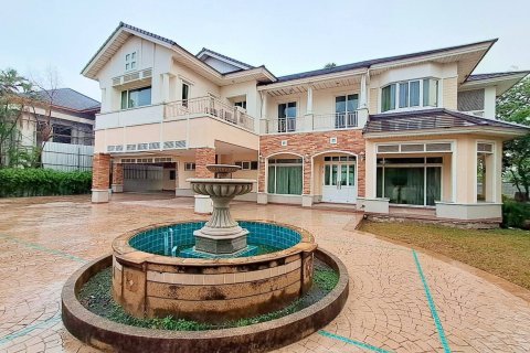 Вилла в Минбури, Бангкок, Таиланд с 4 спальнями  № 144824 - фото 1