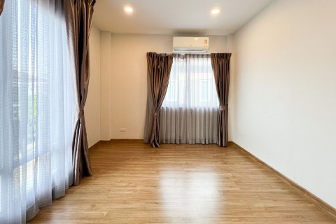 Дом в Самутпракане, Таиланд с 4 спальнями  № 167679 - фото 24