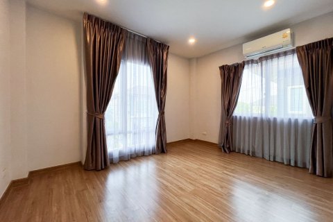 Дом в Самутпракане, Таиланд с 4 спальнями  № 167679 - фото 26