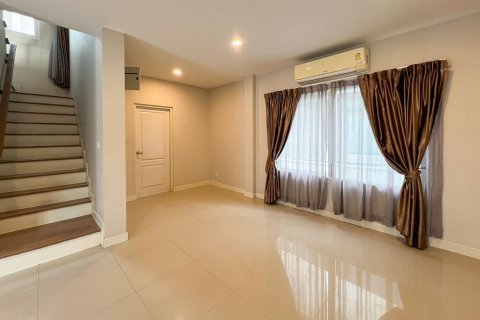 Дом в Самутпракане, Таиланд с 4 спальнями  № 167679 - фото 17