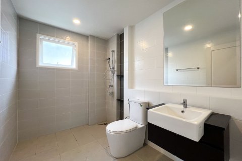 Дом в Самутпракане, Таиланд с 4 спальнями  № 167679 - фото 8