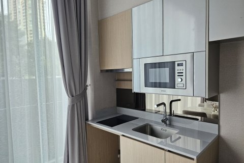 Кондоминиум с 2 спальнями в Ваттхане, Бангкок, Таиланд № 152622 - фото 2