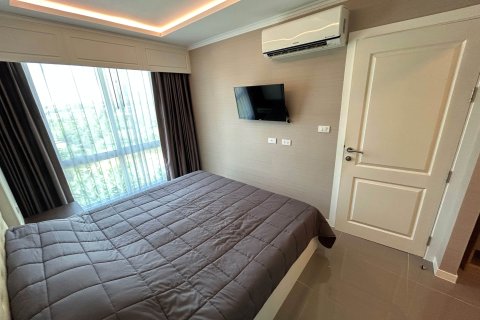 Condo in Pattaya, Thailand, 2 bedrooms  № 152623 - photo 13