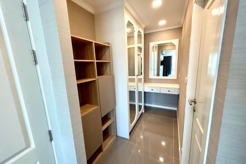 Condo in Pattaya, Thailand, 2 bedrooms  № 152623 - photo 17