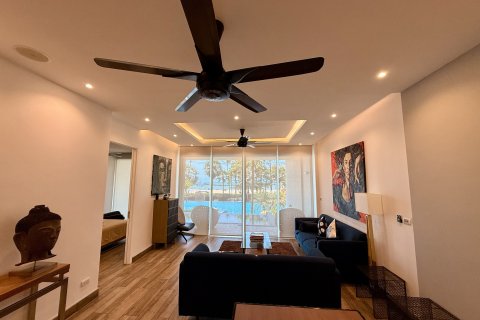 Condo in Pattaya, Thailand, 4 bedrooms  № 152626 - photo 5