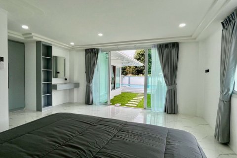 House in Pattaya, Thailand 3 bedrooms № 152625 - photo 10