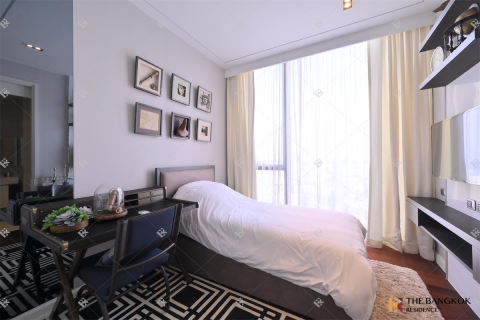 Condo in Bangkok, Thailand, 3 bedrooms № 184462 - photo 6