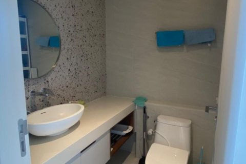 Condo in Hua Hin, Thailand, 2 bedrooms  № 173117 - photo 17