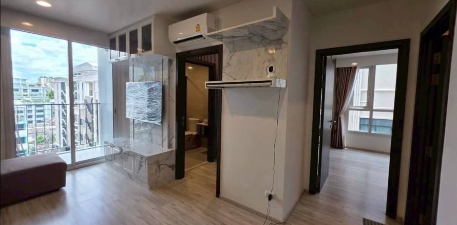 Condo à Din Daeng, Bangkok, Thaïlande, 2 chambres  № 173123