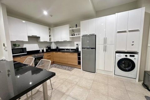 Condo in Phuket, Thailand, 3 bedrooms  № 173120 - photo 8