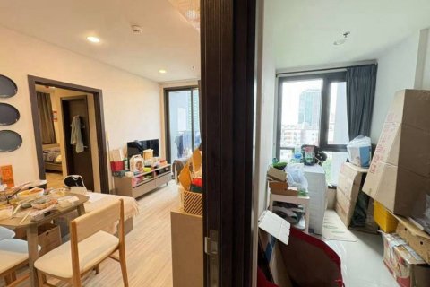 Condo à Huai Khwang, Bangkok, Thaïlande, 2 chambres  № 134588 - photo 2