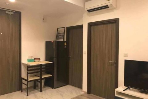 Кондоминиум с 1 спальней в Бангкапи, Бангкок, Таиланд № 134586 - фото 2