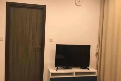 Кондоминиум с 1 спальней в Бангкапи, Бангкок, Таиланд № 134586 - фото 3