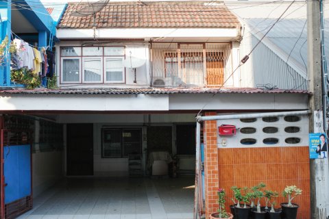 Townhouse in Bang Sue, Bangkok, Thailand 3 bedrooms № 163021