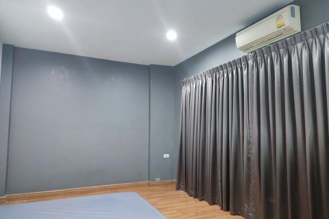 Townhouse in Chatuchak, Bangkok, Thailand 4 bedrooms № 163018 - photo 8