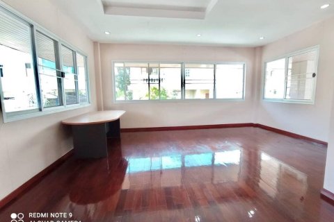 Office à Bangkok, Thaïlande 3767.37 m2 № 157542