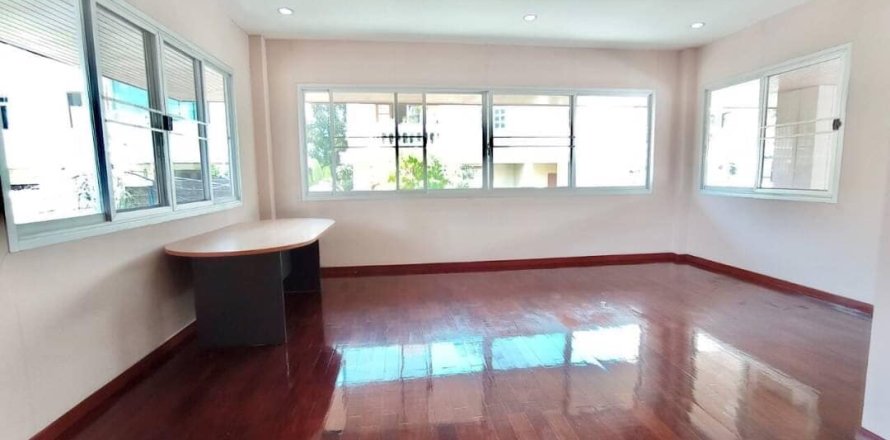 Office à Bangkok, Thaïlande 3767.37 m2 № 157542