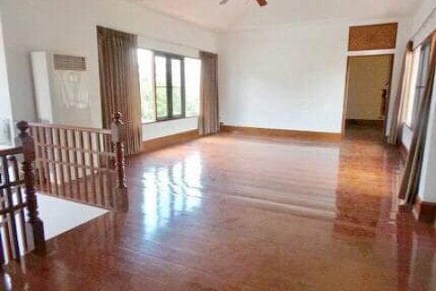 House in Bangkok, Thailand 5 bedrooms № 157545 - photo 6