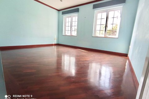 House in Bangkok, Thailand 5 bedrooms № 157543 - photo 13