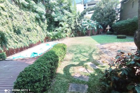 House in Bangkok, Thailand 5 bedrooms № 157543 - photo 21