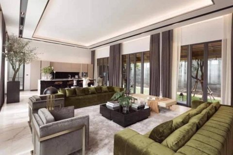 House in Bangkok, Thailand 5 bedrooms № 157546