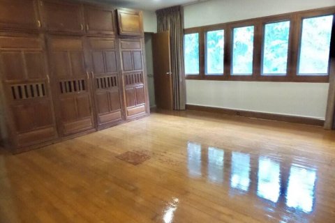 House in Bangkok, Thailand 4 bedrooms № 157541 - photo 9