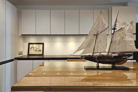 Condo in Huai Khwang, Bangkok, Thailand, 2 bedrooms  № 164145 - photo 4