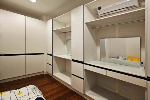 Condo in Huai Khwang, Bangkok, Thailand, 2 bedrooms  № 164145 - photo 14