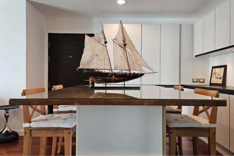 Condo in Huai Khwang, Bangkok, Thailand, 2 bedrooms  № 164145 - photo 5