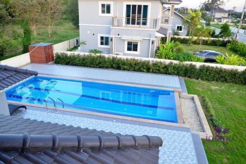 House in Chiang Mai, Thailand 4 bedrooms № 162563 - photo 4