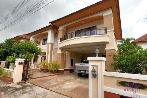 Дом в Чиангмае, Таиланд с 4 спальнями  № 162560 - фото 1