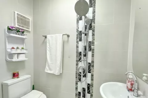 House in Pattaya, Thailand 3 bedrooms № 145586 - photo 10