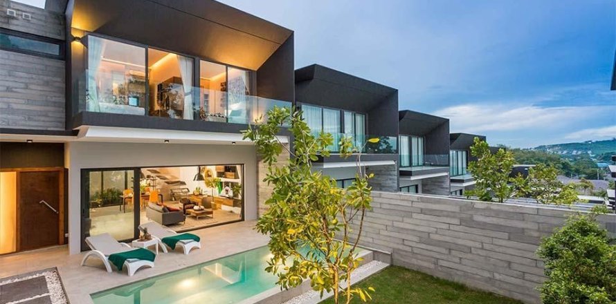 Villa in Phuket, Thailand 3 bedrooms № 167519