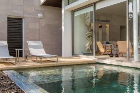 Villa in Phuket, Thailand 3 bedrooms № 167514 - photo 17