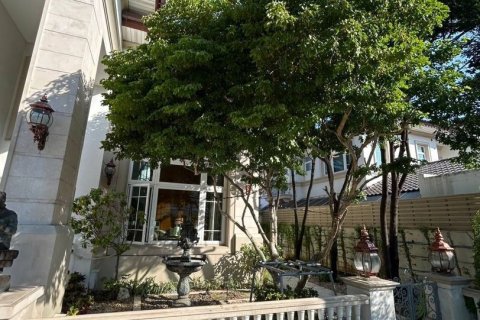 Дом в Буенг Куме, Бангкок, Таиланд с 5 спальнями  № 151525 - фото 6