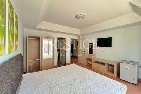 Commercial property in Pattaya, Thailand 480 sq.m. № 209915 - photo 10