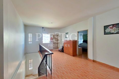 Commercial property in Pattaya, Thailand 480 sq.m. № 209915 - photo 7