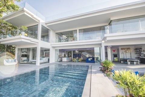 Villa à Patong, Thaïlande 5 chambres № 223418