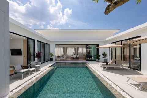 Villa in Phuket, Thailand 5 bedrooms № 140173 - photo 5