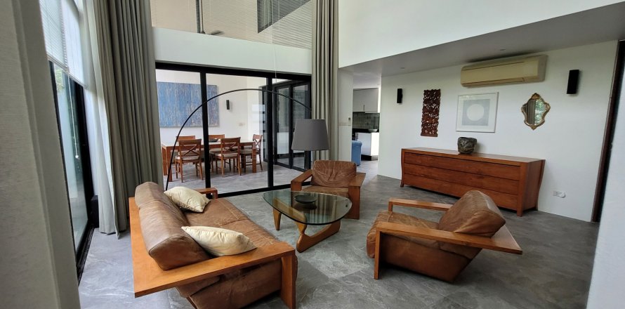 Condo in Hua Hin, Thailand, 4 bedrooms  № 140175