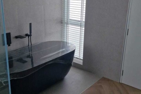 Дом в Ханг Донге, Таиланд с 5 спальнями  № 140174 - фото 24