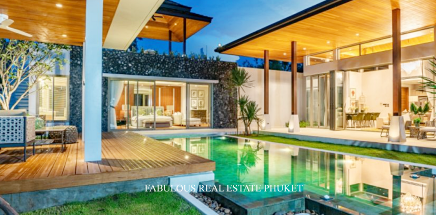 Villa in Bang Tao, Thailand 4 bedrooms № 179582