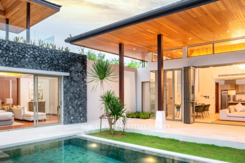 Villa in Bang Tao, Thailand 4 bedrooms № 179582 - photo 9