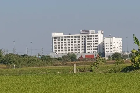 Land in Chachoengsao, Thailand 38400 sq.m. № 149070 - photo 2