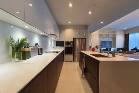 Condo à Watthana, Bangkok, Thaïlande, 3 chambres  № 149068 - photo 2