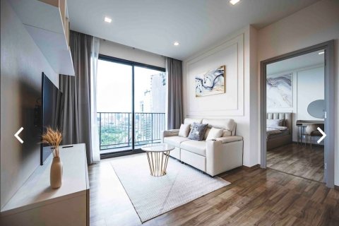 Condo in Chatuchak, Bangkok, Thailand, 2 bedrooms  № 133668 - photo 1